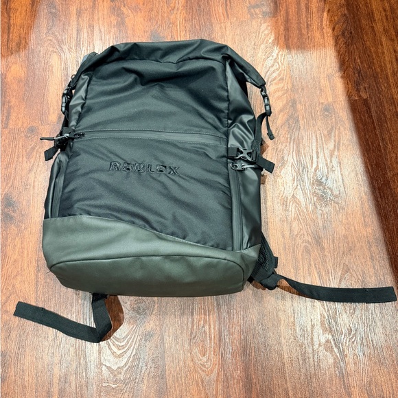Base Camp x ROBLOX AUTHENTIC RARE Black Employee Swag Backpack - Picture 5 of 7